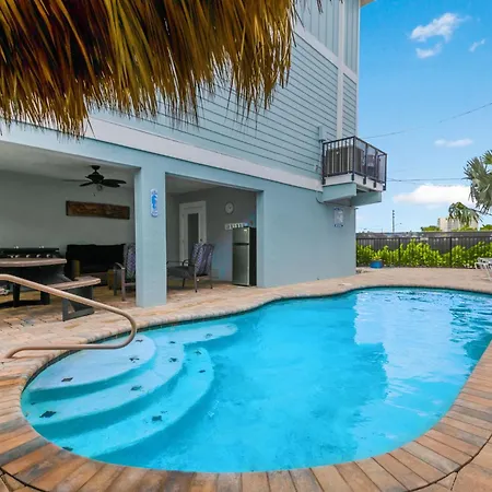 Ocean View, Tiki, Heated Pool, Game Room - The Seahorse - Roelens